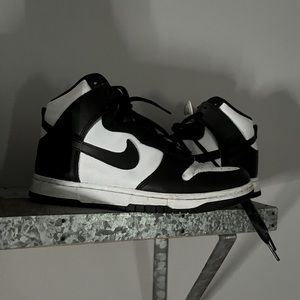 Panda Nike dunks high top